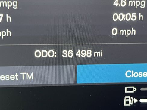 Used 2023 Volvo XC60 T8 Plus image 23