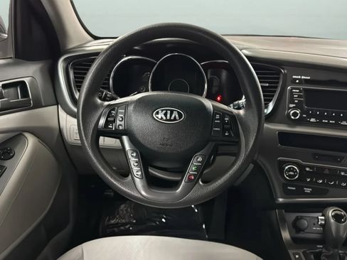 Used 2013 Kia Optima LX FWD image 10