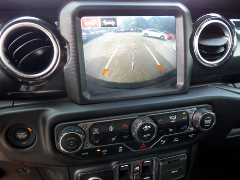 Used 2023 Jeep Wrangler Unlimited Rubicon 392 w/ Dual Top Group image 20