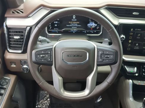 Used 2023 GMC Sierra 1500 Denali w/ Denali Reserve Package AWD/4WD image 25