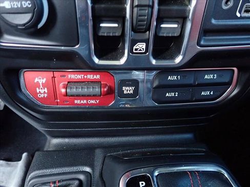 Used 2023 Jeep Wrangler Unlimited Rubicon 4xe AWD/4WD image 20