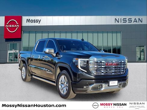Used 2022 GMC Sierra 1500 Denali w/ Technology Package image 1