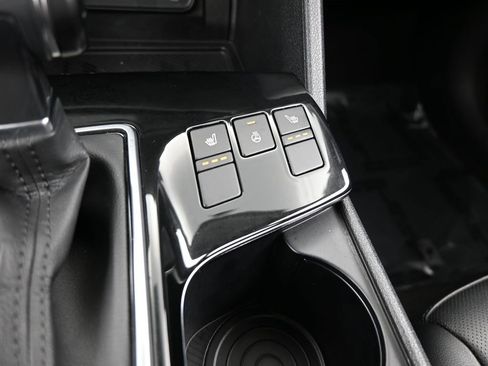 Used 2023 Kia Sportage SX image 28