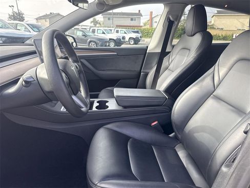 Used 2024 Tesla Model Y Long Range image 17