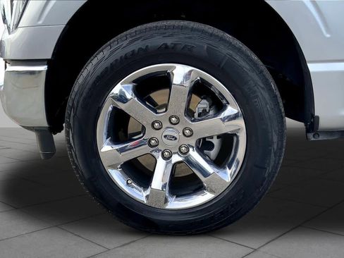 Certified 2023 Ford F150 Lariat w/ Trailer Tow Package AWD/4WD image 11