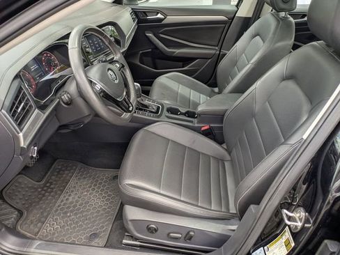 Used 2021 Volkswagen Jetta SE FWD image 14