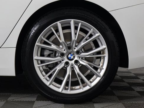 Used 2024 BMW 330i Sedan w/ Convenience Package RWD image 16