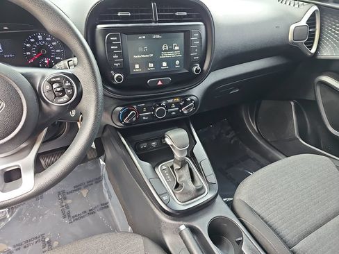 Used 2021 Kia Soul S FWD image 22