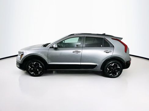 Used 2024 Kia Niro Wind FWD image 4