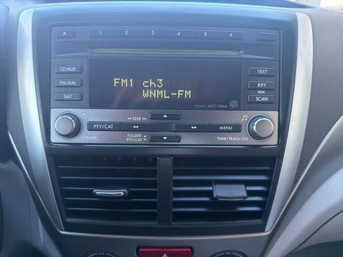 Used 2010 Subaru Forester 2.5X Premium image 18