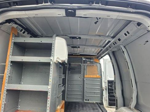 Used 2018 GMC Savana 2500 RWD image 34