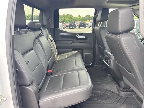 Used 2024 Chevrolet Silverado 1500 LTZ w/ LTZ Premium Package AWD/4WD image 15