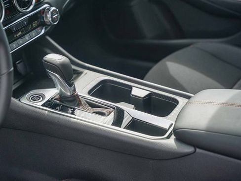 New 2025 Nissan Sentra SR image 20