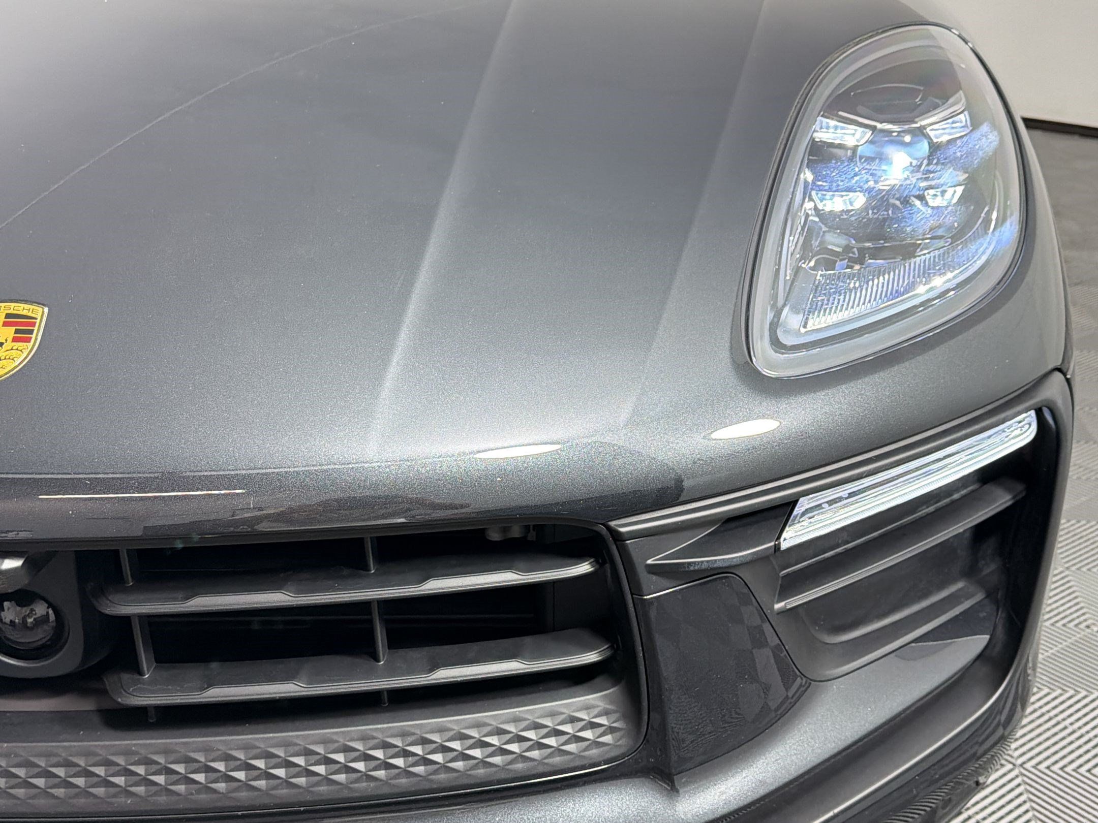 Certified 2026 Porsche Macan AWD/4WD image 11