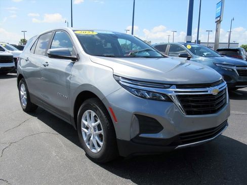 Certified 2023 Chevrolet Equinox LT FWD image 3