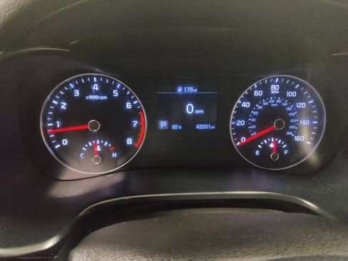Used 2020 Kia Forte LXS FWD image 23