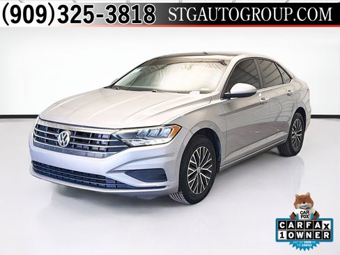 Used 2021 Volkswagen Jetta SE image 1