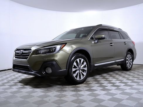 Used 2018 Subaru Outback 2.5i Touring w/ Protection Package #1 AWD/4WD image 2