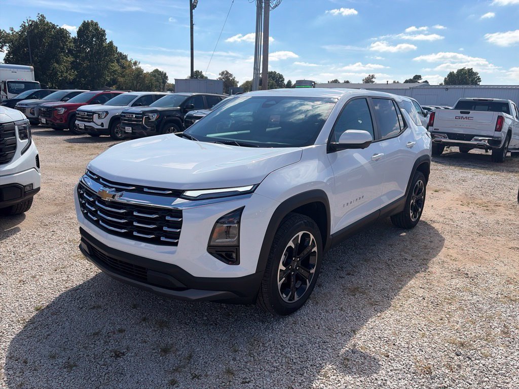 New 2027 Chevrolet Equinox LT w/ Convenience Package II FWD image 2
