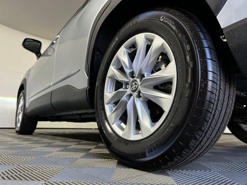 Certified 2024 Toyota Corolla Cross LE image 24