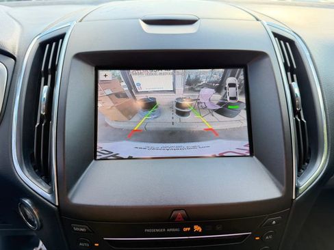 Used 2019 Ford Edge Titanium AWD/4WD image 22
