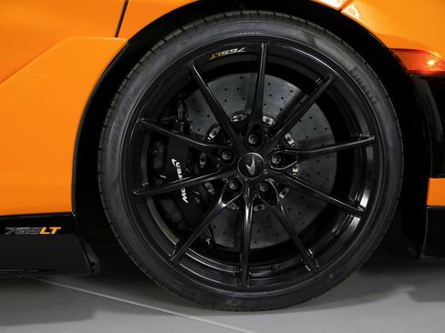 Used 2021 McLaren 765LT RWD image 31