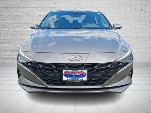Used 2023 Hyundai Elantra SEL w/ Convenience Package FWD image 2