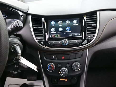 Used 2019 Chevrolet Trax LS image 10