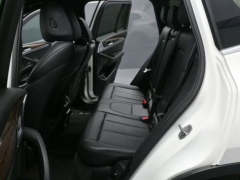 Used 2019 BMW X3 xDrive30i w/ Driving Assistance Package image 10