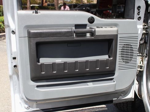 Used 2014 Ford F250 XLT w/ XLT Interior Package image 14