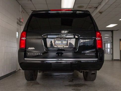 Used 2019 Chevrolet Suburban Premier w/ Premier Plus Edition image 4