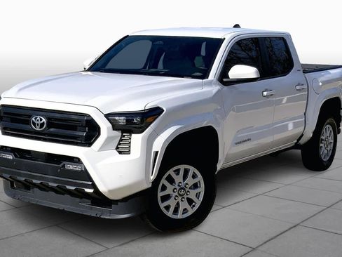 Used 2024 Toyota Tacoma SR5 image 1