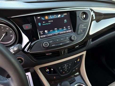 Used 2020 Buick Envision Essence FWD image 15