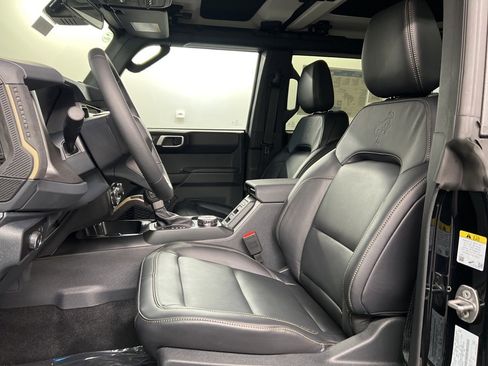 New 2026 Ford Bronco Badlands image 27