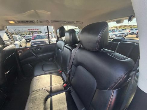 Used 2019 Nissan Armada Platinum w/ Interior Lighting Package AWD/4WD image 10