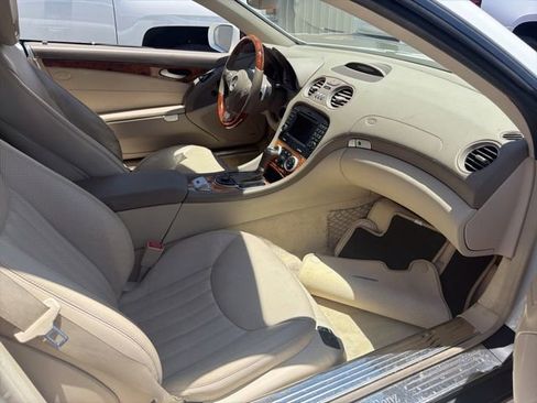 Used 2009 Mercedes-Benz SL 550 image 10