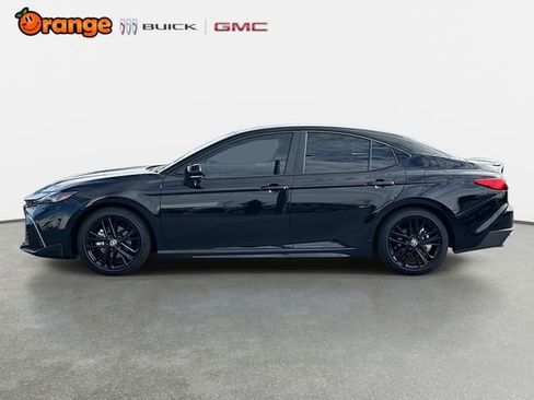 Used 2026 Toyota Camry SE w/ Convenience Package image 6