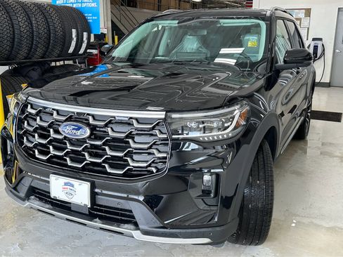 New 2026 Ford Explorer Platinum w/ LUX Leather Package image 8