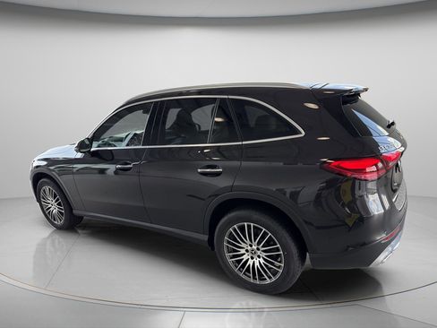 Certified 2026 Mercedes-Benz GLC 300 GLC 300 image 4