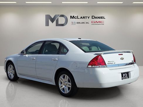 Used 2011 Chevrolet Impala LT w/ Luxury Edition Package image 4