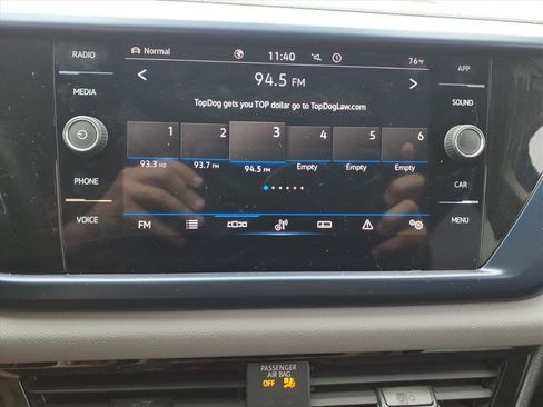 Certified 2022 Volkswagen Taos SE image 20