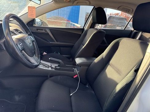 Used 2012 MAZDA MAZDA3 i Touring image 6