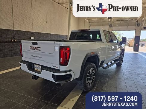 Used 2022 GMC Sierra 2500 AT4 AWD/4WD image 6