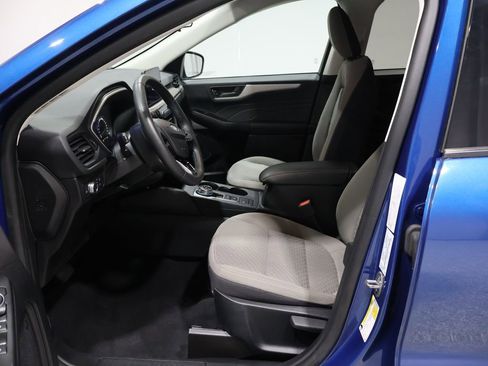 Used 2022 Ford Escape SE w/ Cold Weather Package image 10