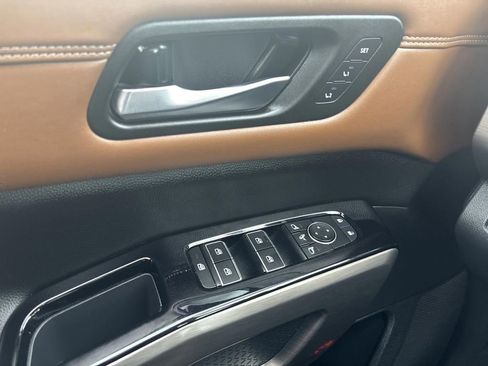 Used 2023 Nissan Pathfinder Platinum w/ Lighting Package (N93) image 28