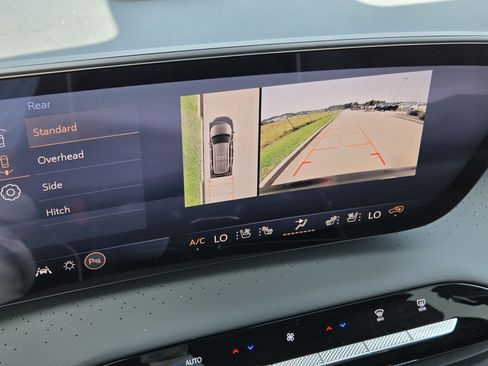 New 2026 Buick Enclave Avenir w/ Super Cruise Package FWD image 15