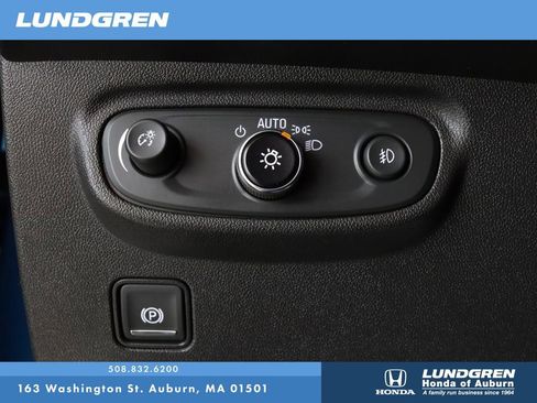 Used 2020 GMC Terrain SLT image 27