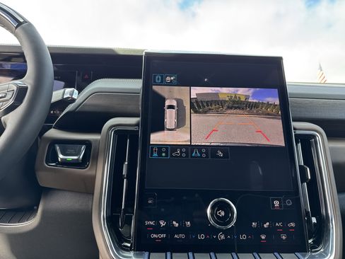 Used 2026 GMC Yukon XL Denali Ultimate w/ LPO, Floor Liner Package image 30