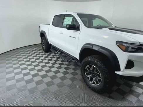 Certified 2026 Chevrolet Colorado ZR2 w/ Technology Package AWD/4WD image 2