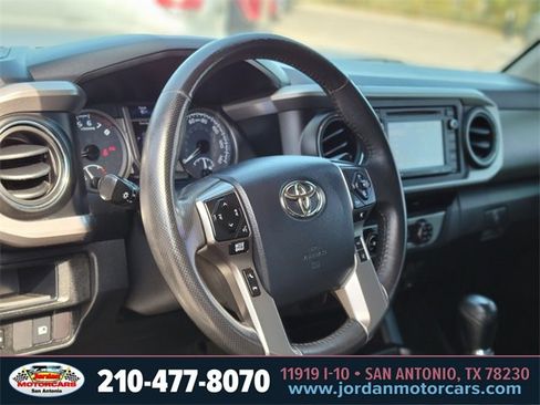 Used 2018 Toyota Tacoma SR5 w/ Exterior Package image 19
